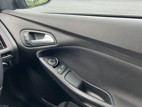 2018 Ford Focus ST Line 1.0 Petrol 373946516