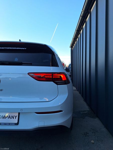 Volkswagen Golf 2023 373979132