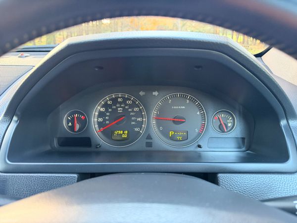 Volvo XC90 2010 D5 7 Seat Automatic 373999622