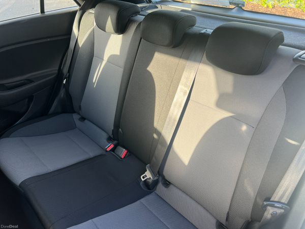 2018 (182) Hyundai I20 SE 1.2 Petrol 374046478