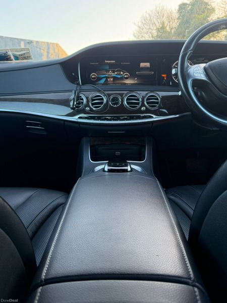 151 Mercedes-Benz S-Class  LWB 374196681