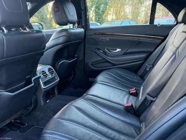 151 Mercedes-Benz S-Class  LWB 374196684