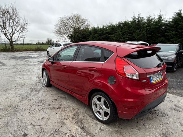 Ford Fiesta 2016 Leather Edition 374129644