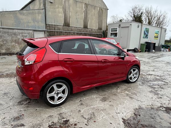 Ford Fiesta 2016 Leather Edition 374129630