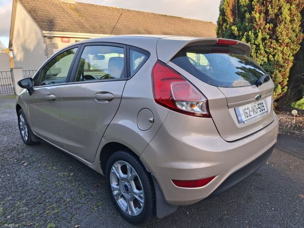Ford Fiesta 2016 374232533