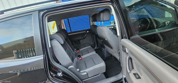 Volkswagen Touran Automatic 374356347