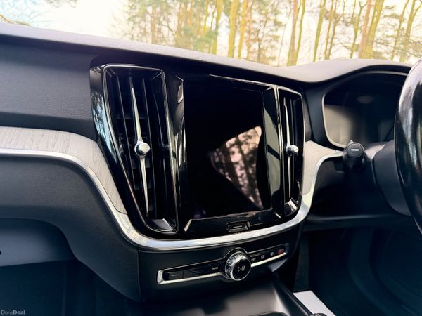 Volvo V60 2021 AWD Cross Country 374468978