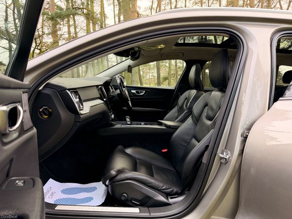 Volvo V60 2021 AWD Cross Country 374469004