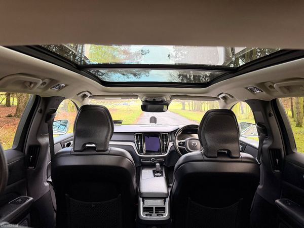 Volvo V60 2021 AWD Cross Country 374469008