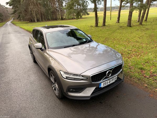 Volvo V60 2021 AWD Cross Country 374469018