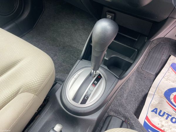 131 Honda  Fit 1.3 Auto 374490868