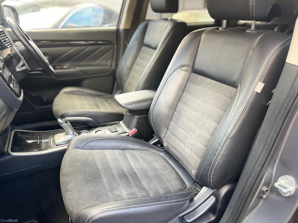 16 Mitsubishi Outlander PHEV•Auto•4WD•Hybrid 374492149