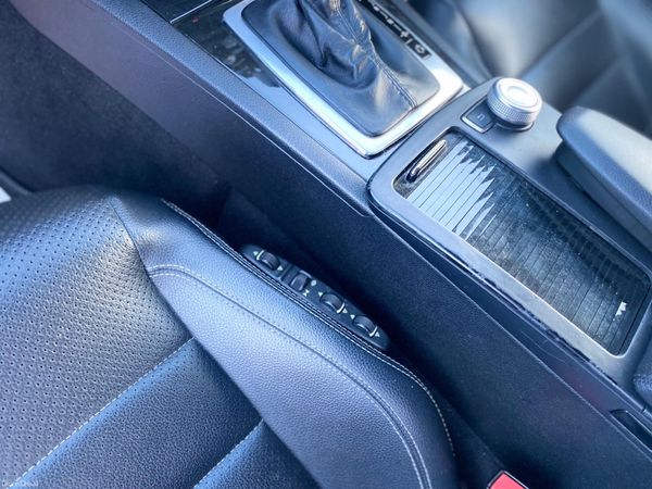 11 Mercedes E 220 Coupe Sport AMG Styling 374492436