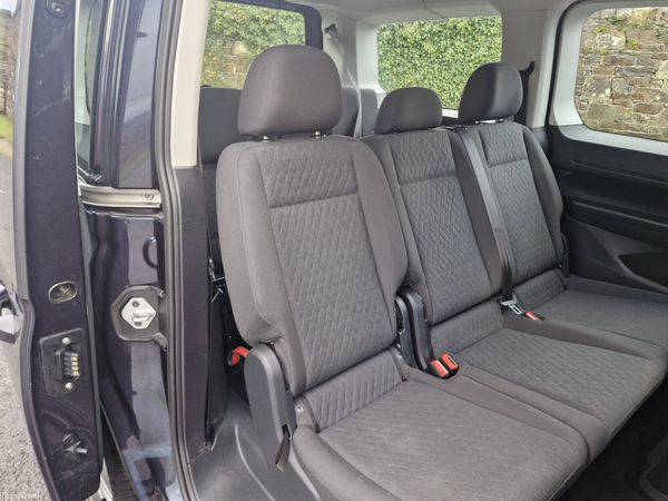 Volkswagen Caddy 2023 7 seater 374492506