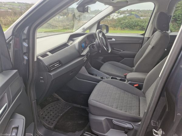 Volkswagen Caddy 2023 7 seater 374492509