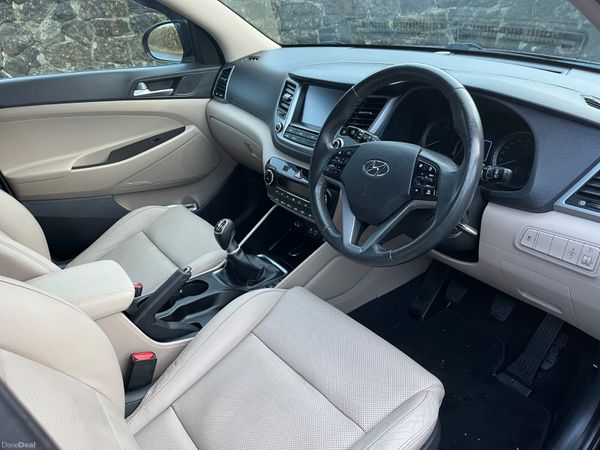 Hyundai Tucson 1.7 D Executive SE 374547428