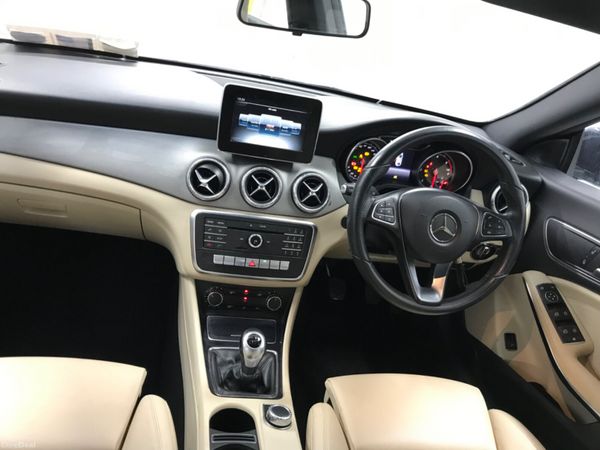 Mercedes-Benz CLA 2017 374576978