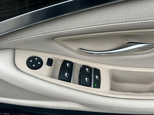 2016 BMW 520d M SPORT AUTO CREAM LEATHER 374583808