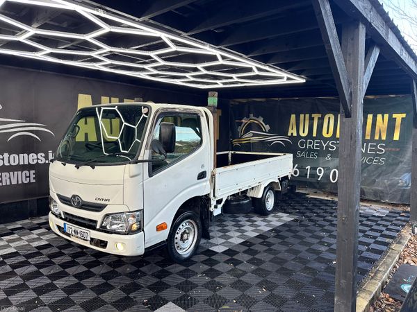 Toyota Dyna 2017 374530550