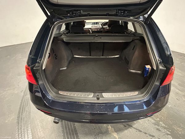 141 BMW 320D SPORT TOURING  = STUNNING CAR = 374691338