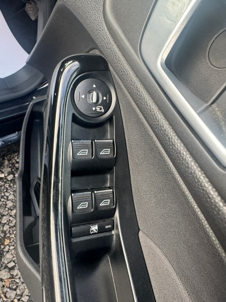 Ford Fiesta Automatic 374635967