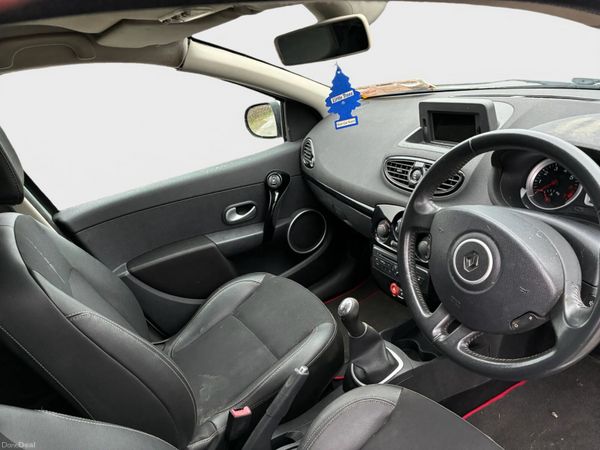 Renault Clio *NCT 03-26* 374745103