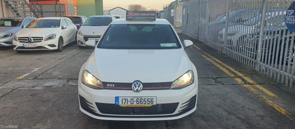 2017 Volkswagen Golf GTI Performance 374752070