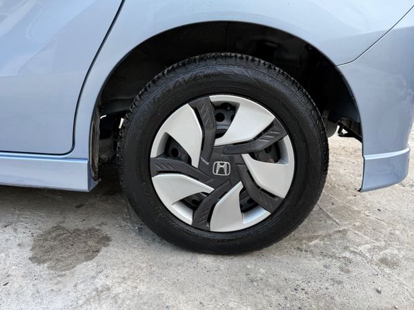 HONDA FREED 2016 PREMIUM  EDITION 6 SEATS HYBRID 374708926