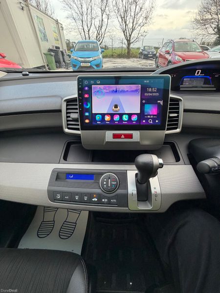 HONDA FREED 2016 PREMIUM  EDITION 6 SEATS HYBRID 374708931