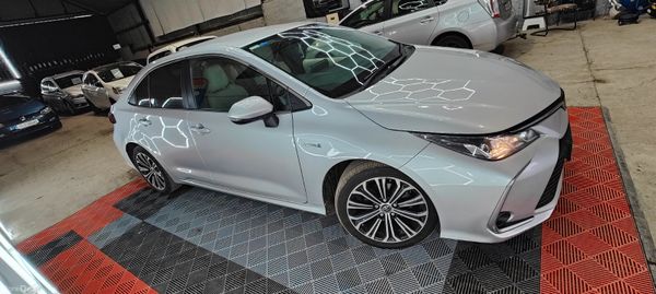 201 - Toyota Corolla 1.8 Petrol Hybrid NCT 2028 374805846