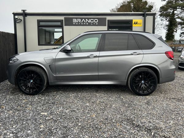 BMW X5 40e M-Sport 374814140