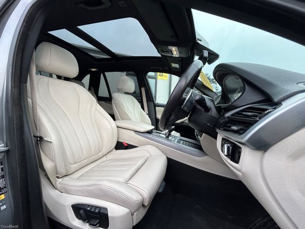 BMW X5 40e M-Sport 374814386