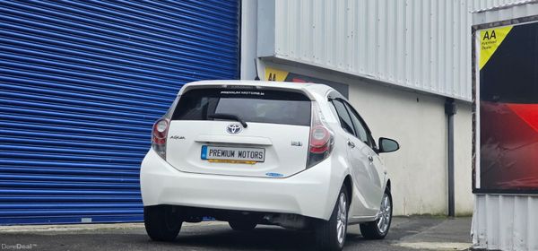 Toyota Aqua Push start AA Approved Heated seats 374836364