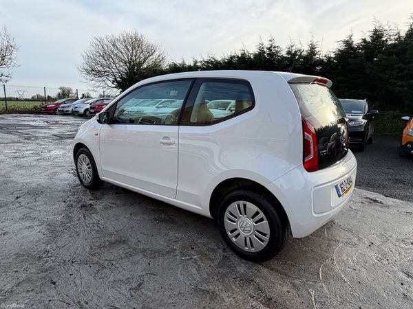 Volkswagen Up! 2016 Mint Condition/Low Mileage 374967768