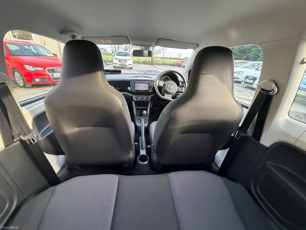 Volkswagen Up! 2016 Mint Condition/Low Mileage 374967776
