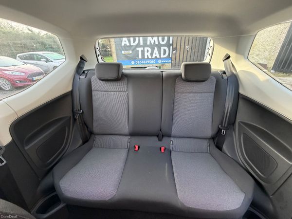 Volkswagen Up! 2016 Mint Condition/Low Mileage 374967778