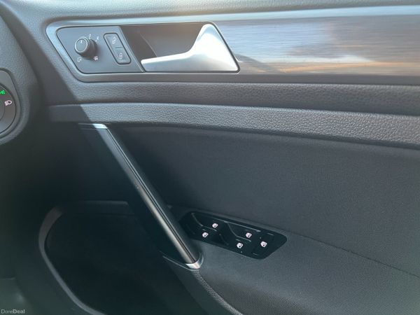 2019 (192) Volkswagen Golf Match 2.0 TDI-Automatic 374972908