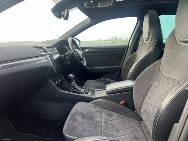2020 (202)  Skoda Superb Sportline Plus PHEV PanRo 374973760