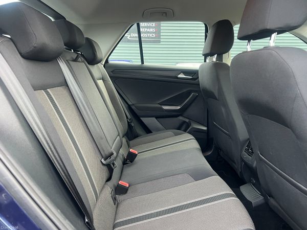 2019 Volkswagen T-Roc SE 1.6 TDI 374974134