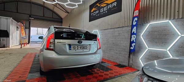 2015 Toyota Prius  Self Charging Hybrid 374924012