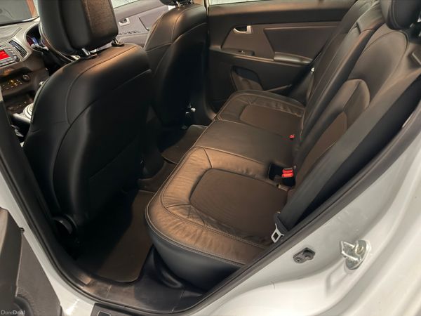 142 Kia Sportage      NEW NCT ! 375095944