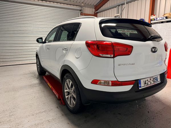 142 Kia Sportage      NEW NCT ! 375095936