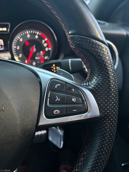 Mercedes-Benz CLA180 375158074