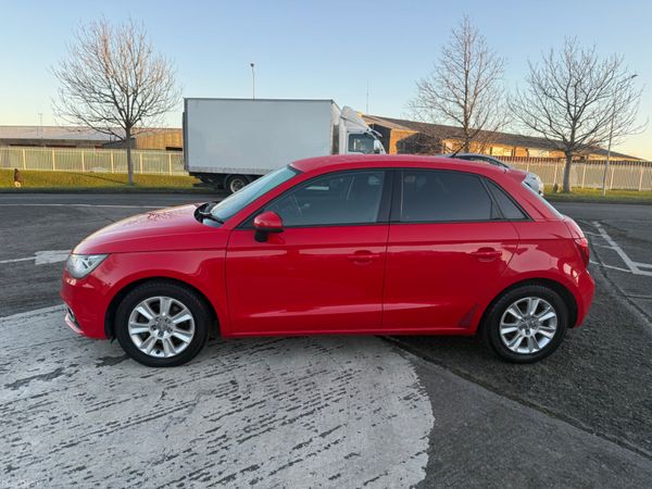 Audi A1 2012 Auto 375174148