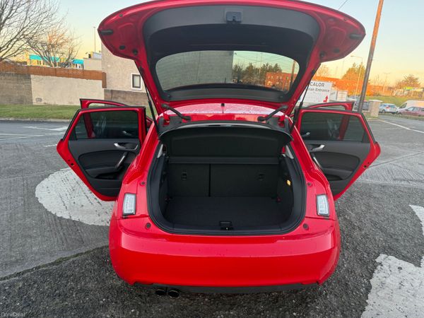 Audi A1 2012 Auto 375174162