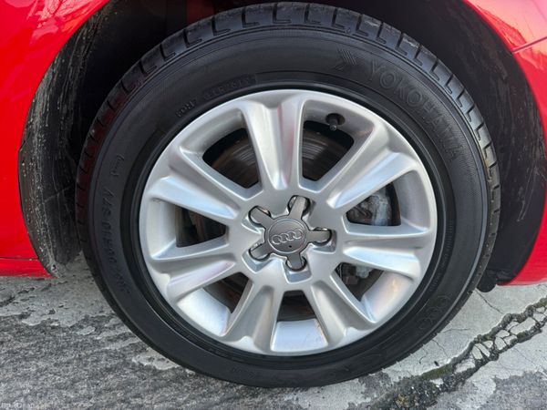 Audi A1 2012 Auto 375174168