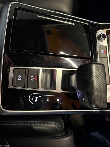 191 Audi Q8 50 TDi SLine Quattro 375196475