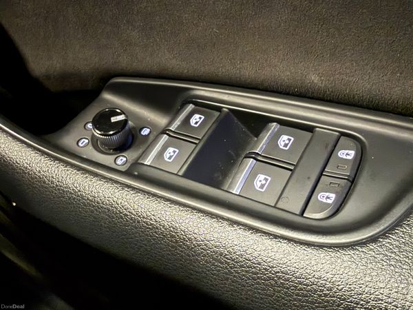 191 Audi Q8 50 TDi SLine Quattro 375196482