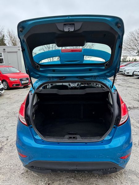 Ford Fiesta 2014 Automatic 375100624