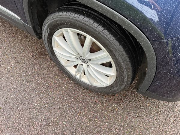 Volkswagen Tiguan 2.0 TDI 375112701